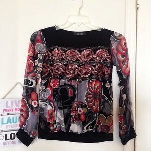 🌟 X&E RED AND BLACK BLOUSE